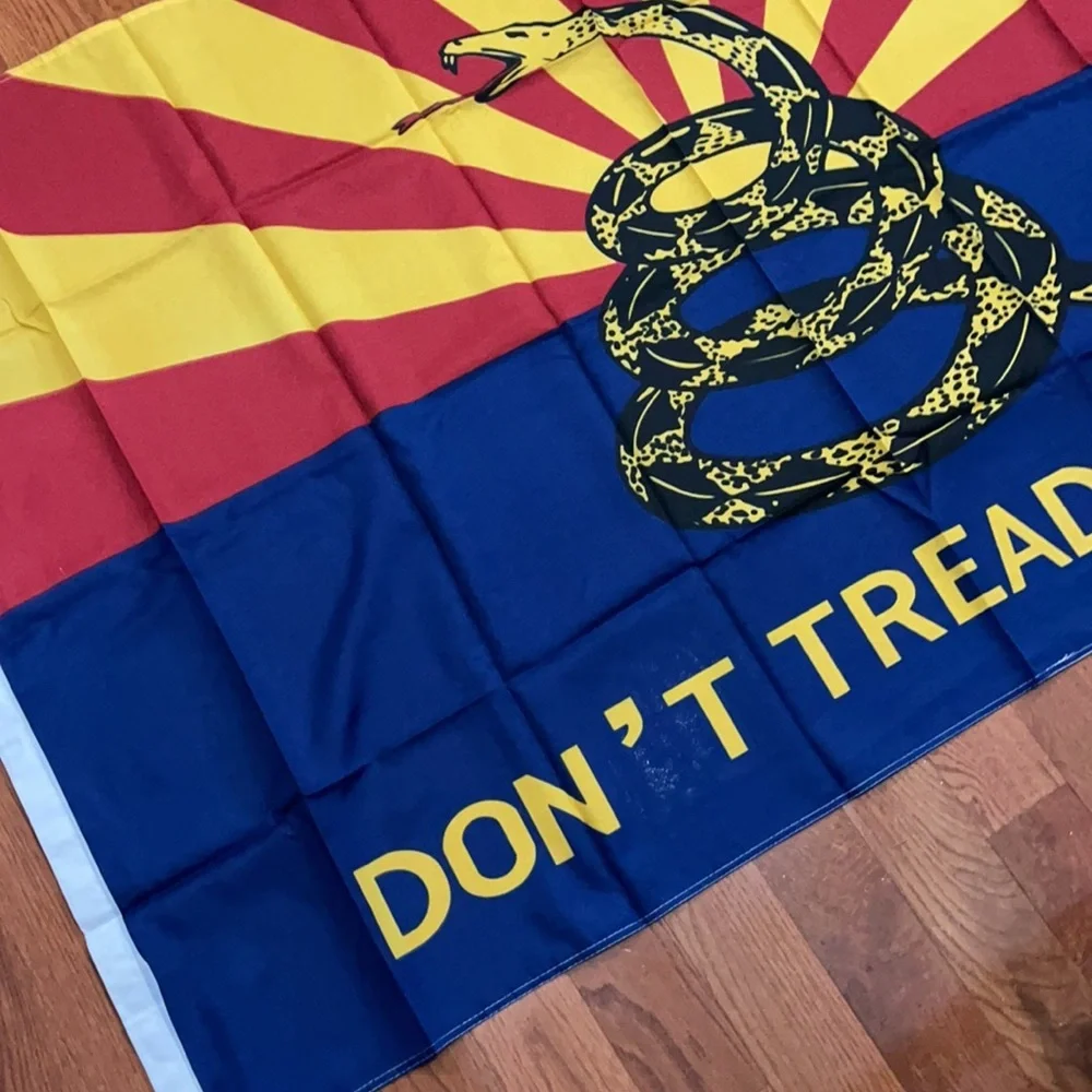 New Don’t Tread on Me flag